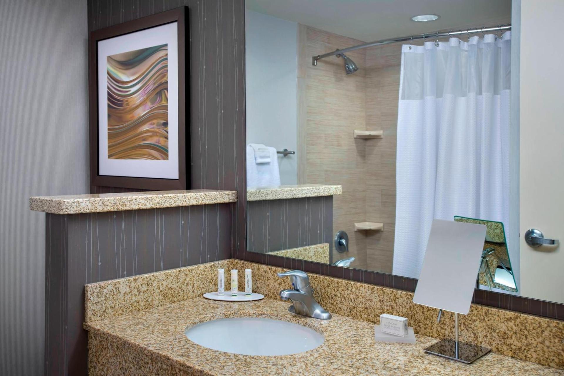 Courtyard by Marriott Philadelphia Lansdale photo 11