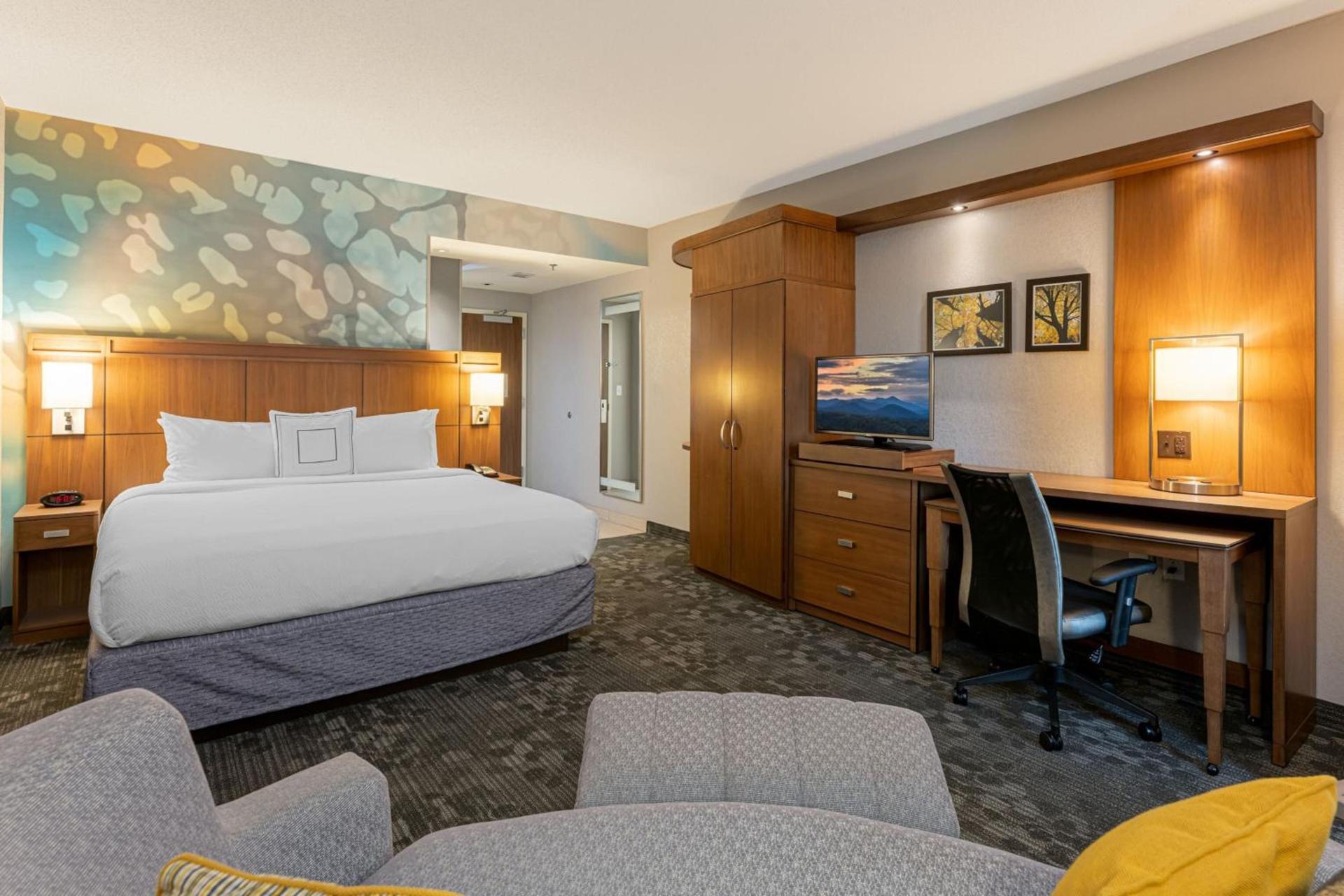 Courtyard by Marriott Asheville Airport photo 8