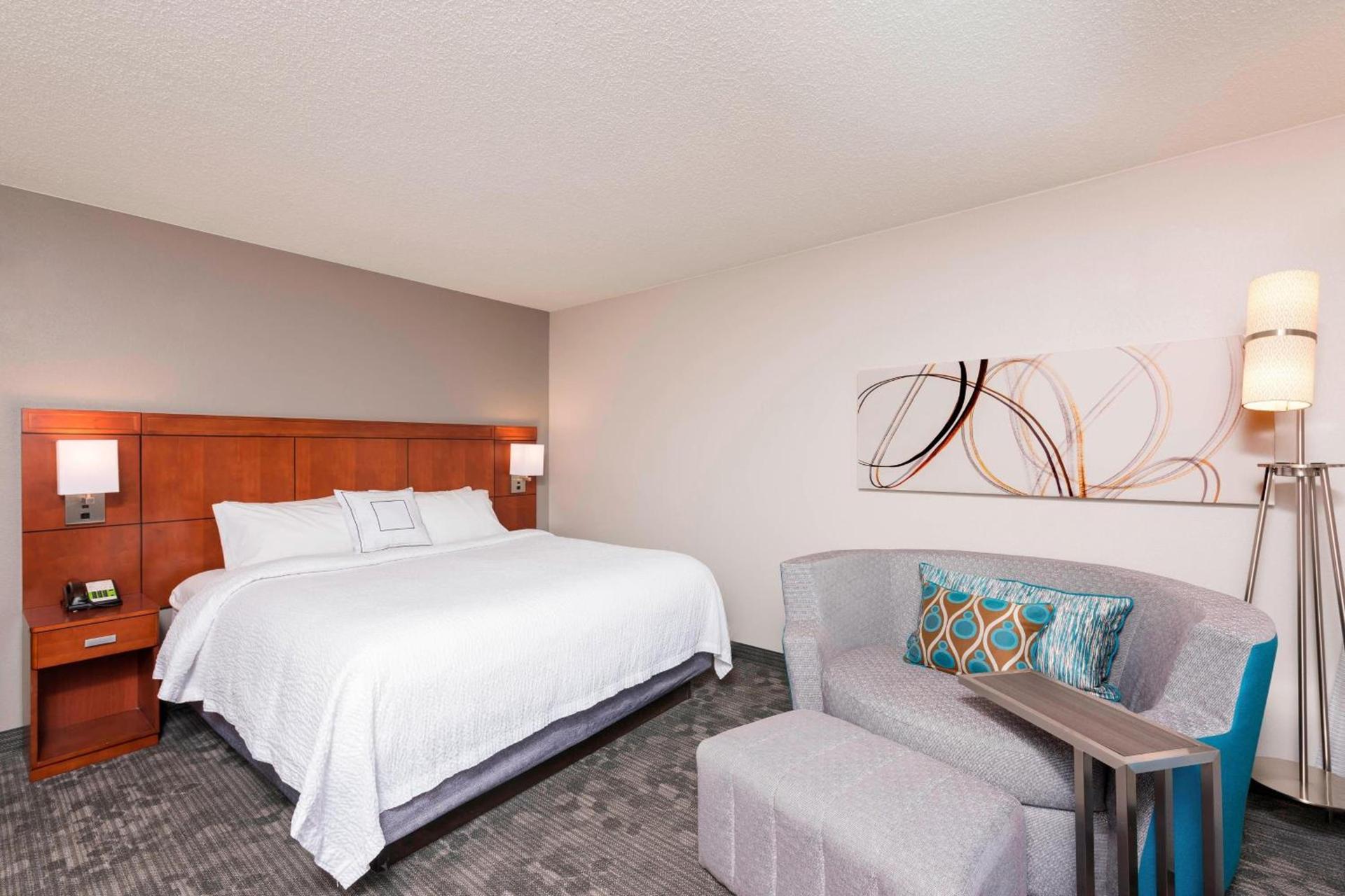 Courtyard by Marriott Louisville Downtown photo 9