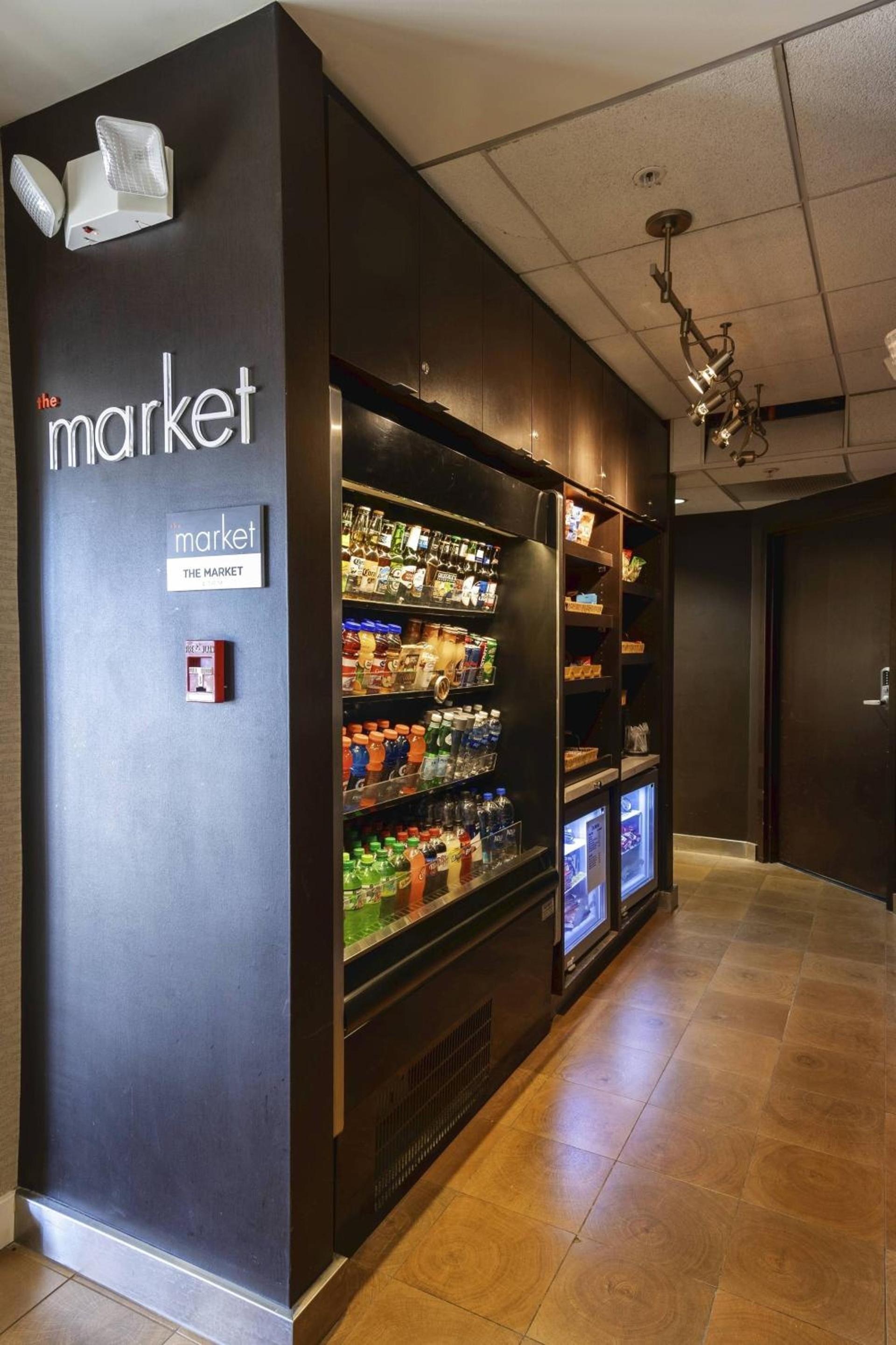 Courtyard by Marriott Cleveland Willoughby photo 14