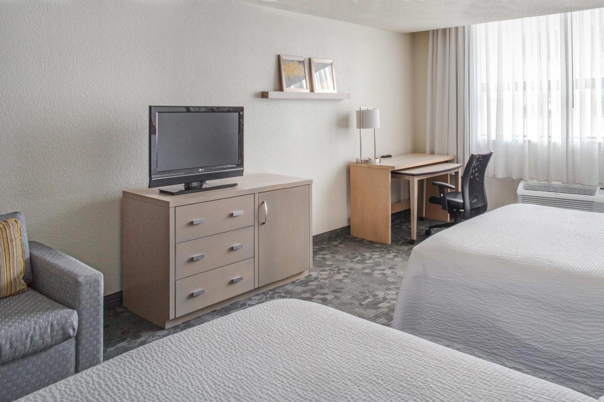 Courtyard by Marriott Columbus Downtown photo 5