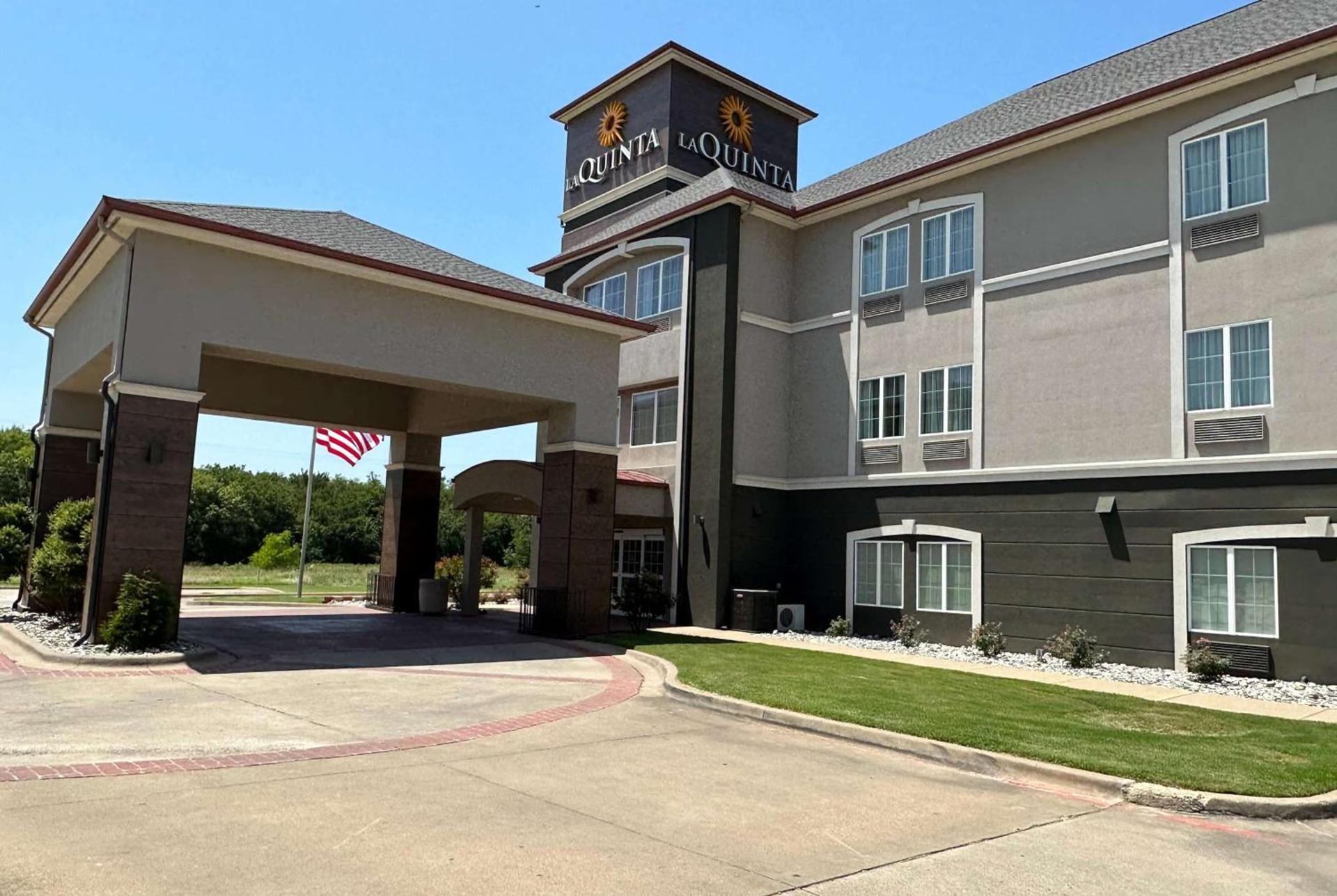 La Quinta by Wyndham Sulphur Springs — hotel in Sulphur Springs