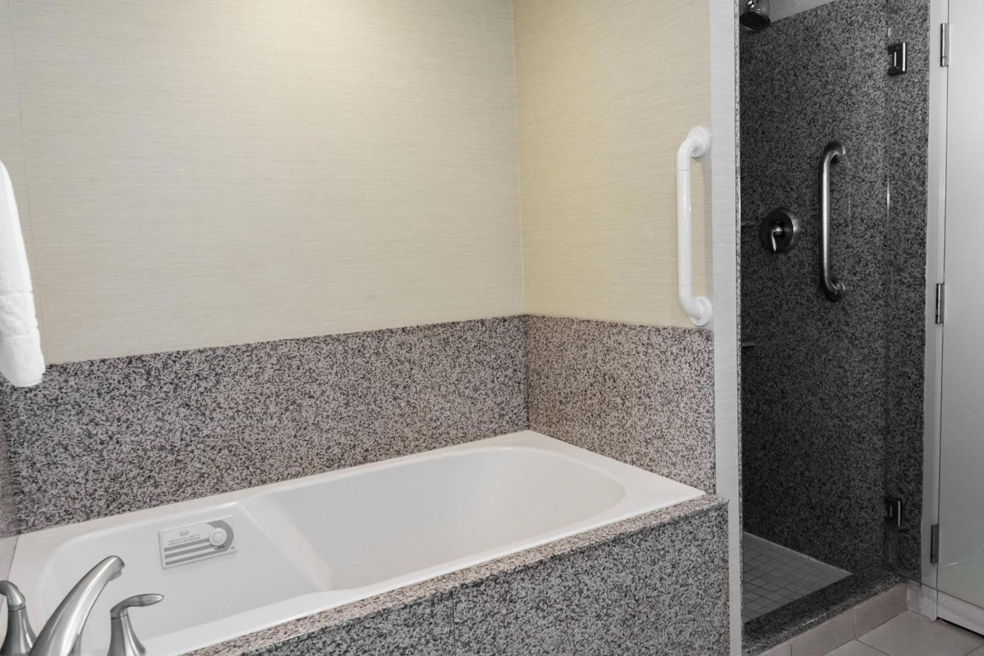 Courtyard by Marriott Lafayette photo 20