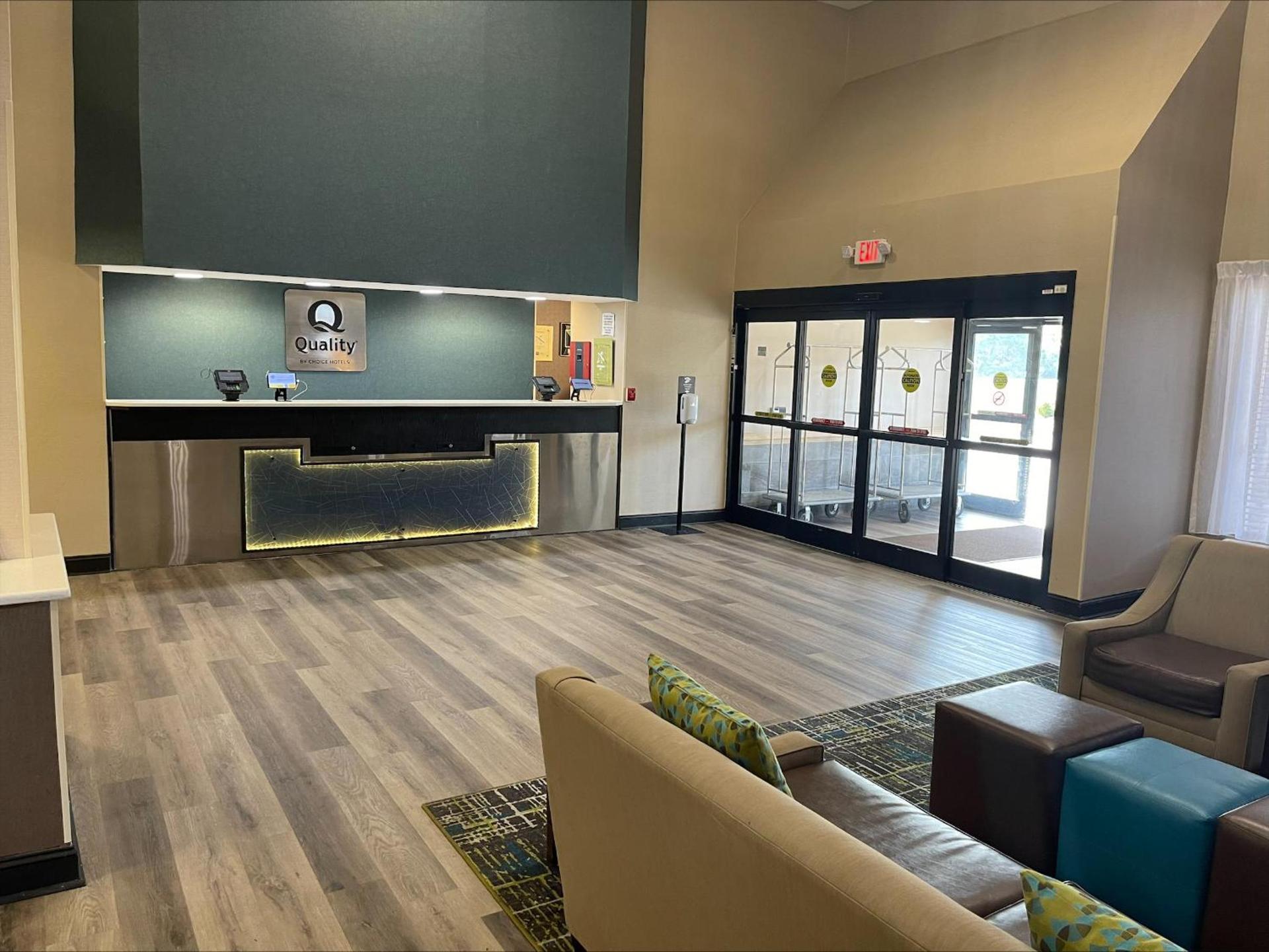 Quality Inn & Suites Lexington South photo 41
