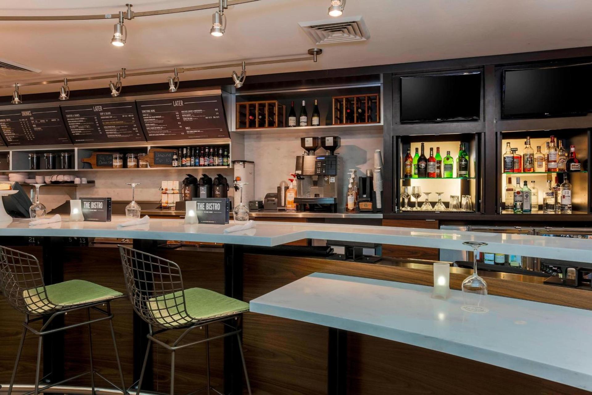 Courtyard by Marriott Potomac Mills Woodbridge photo 36