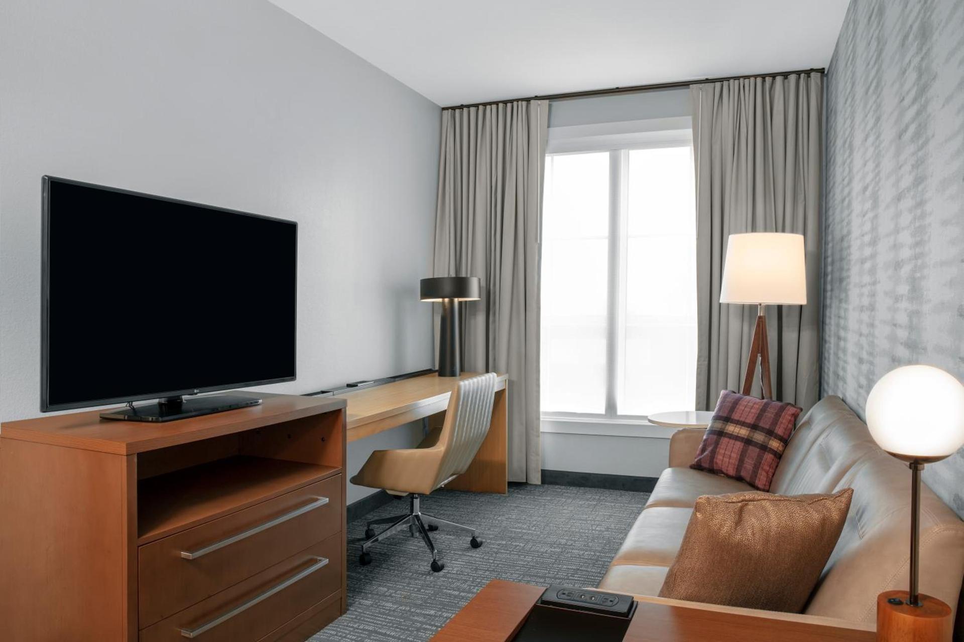Residence Inn by Marriott Norwalk photo 21