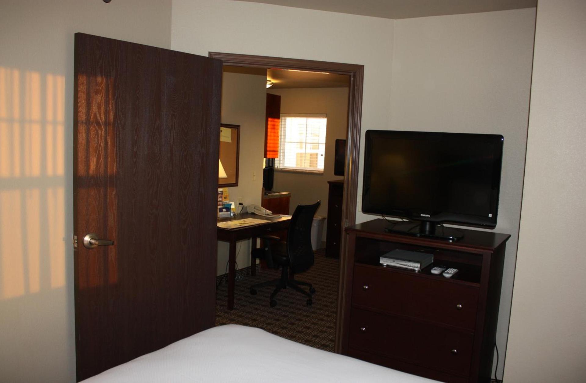 MainStay Suites St Robert - Fort Leonard Wood photo 68