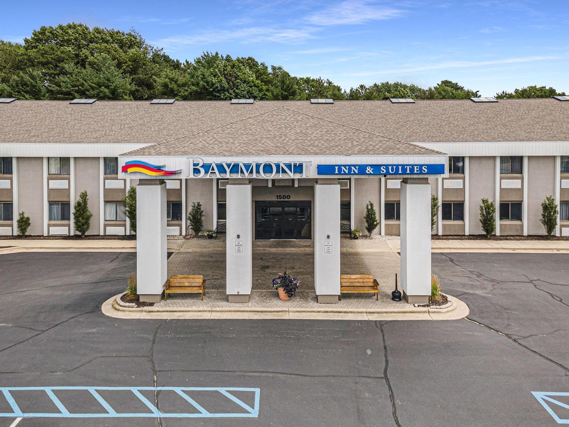 Baymont by Wyndham Grand Haven photo 27