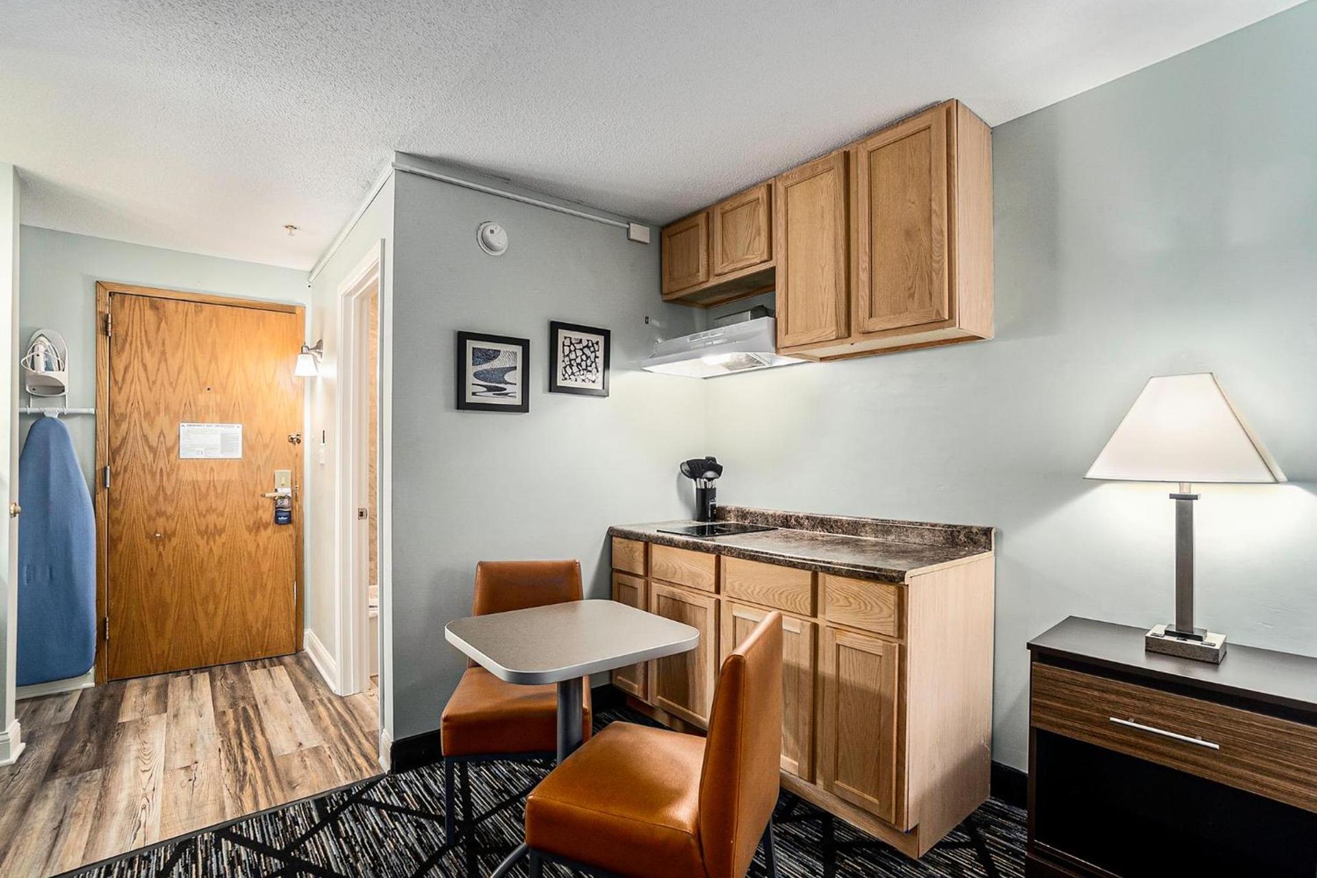 Baymont by Wyndham Grand Haven photo 50
