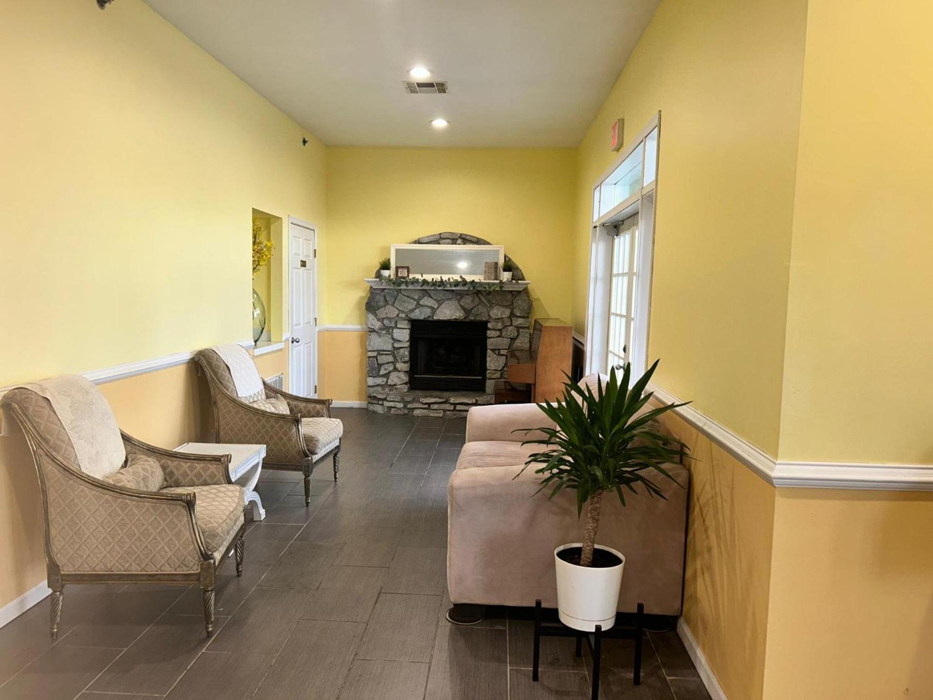 Seven Gables Inn photo 26