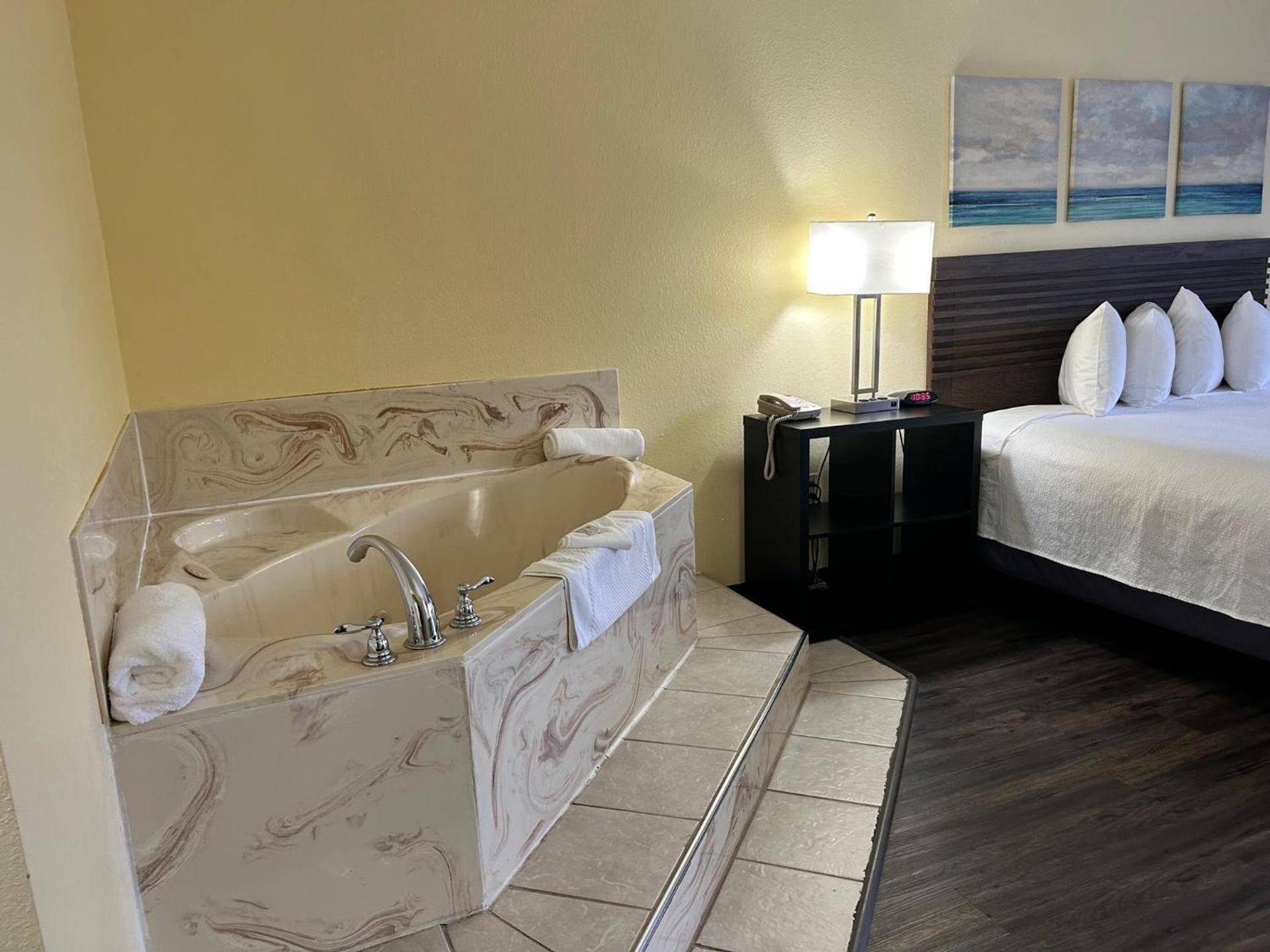 Seven Gables Inn photo 25