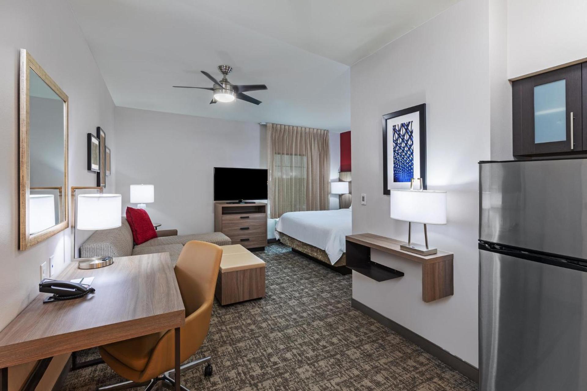 Staybridge Suites - Houston IAH Airport East by IHG photo 5