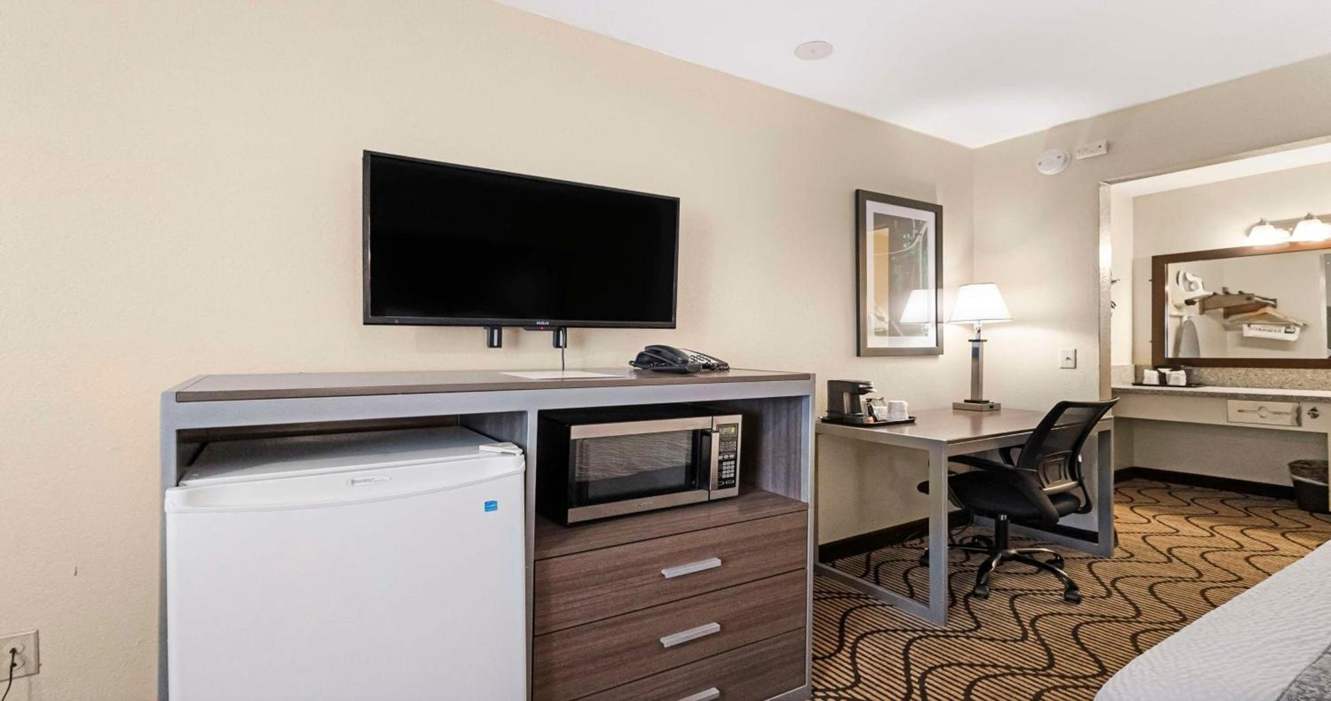 SureStay Plus Hotel by Best Western Sacramento North photo 30