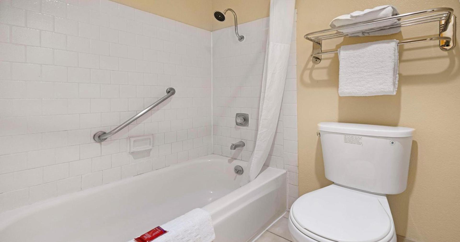 SureStay Plus Hotel by Best Western Sacramento North photo 83