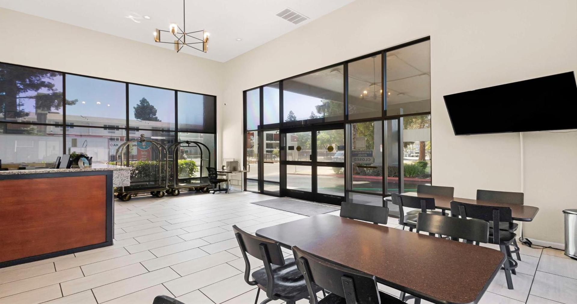 SureStay Plus Hotel by Best Western Sacramento North photo 10