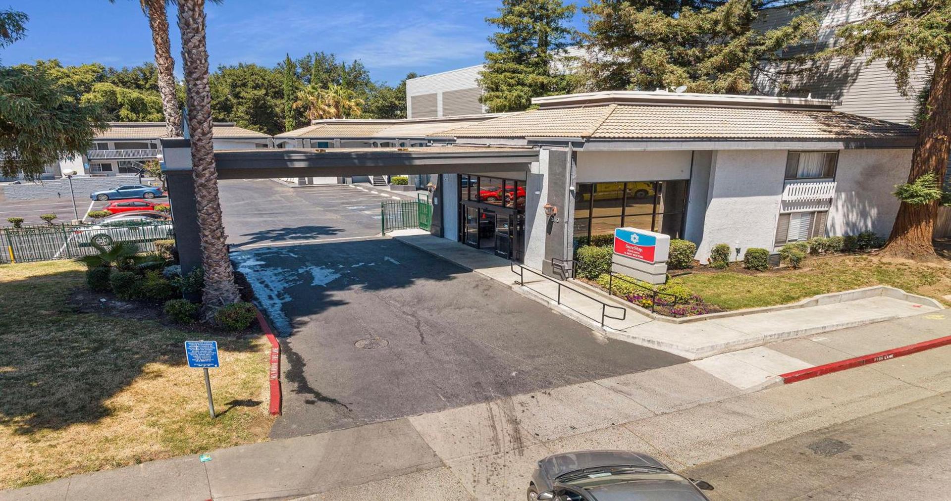 SureStay Plus Hotel by Best Western Sacramento North photo 7