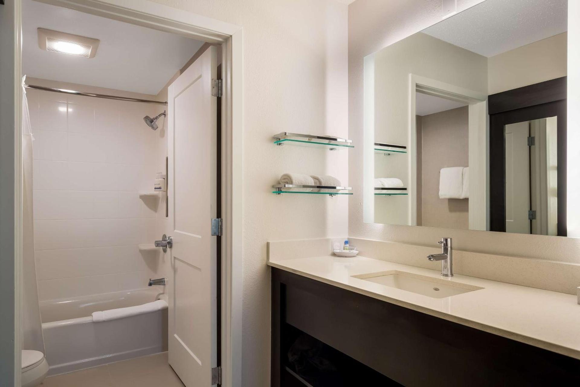 Sonesta ES Suites Parsippany Morris Plains photo 39