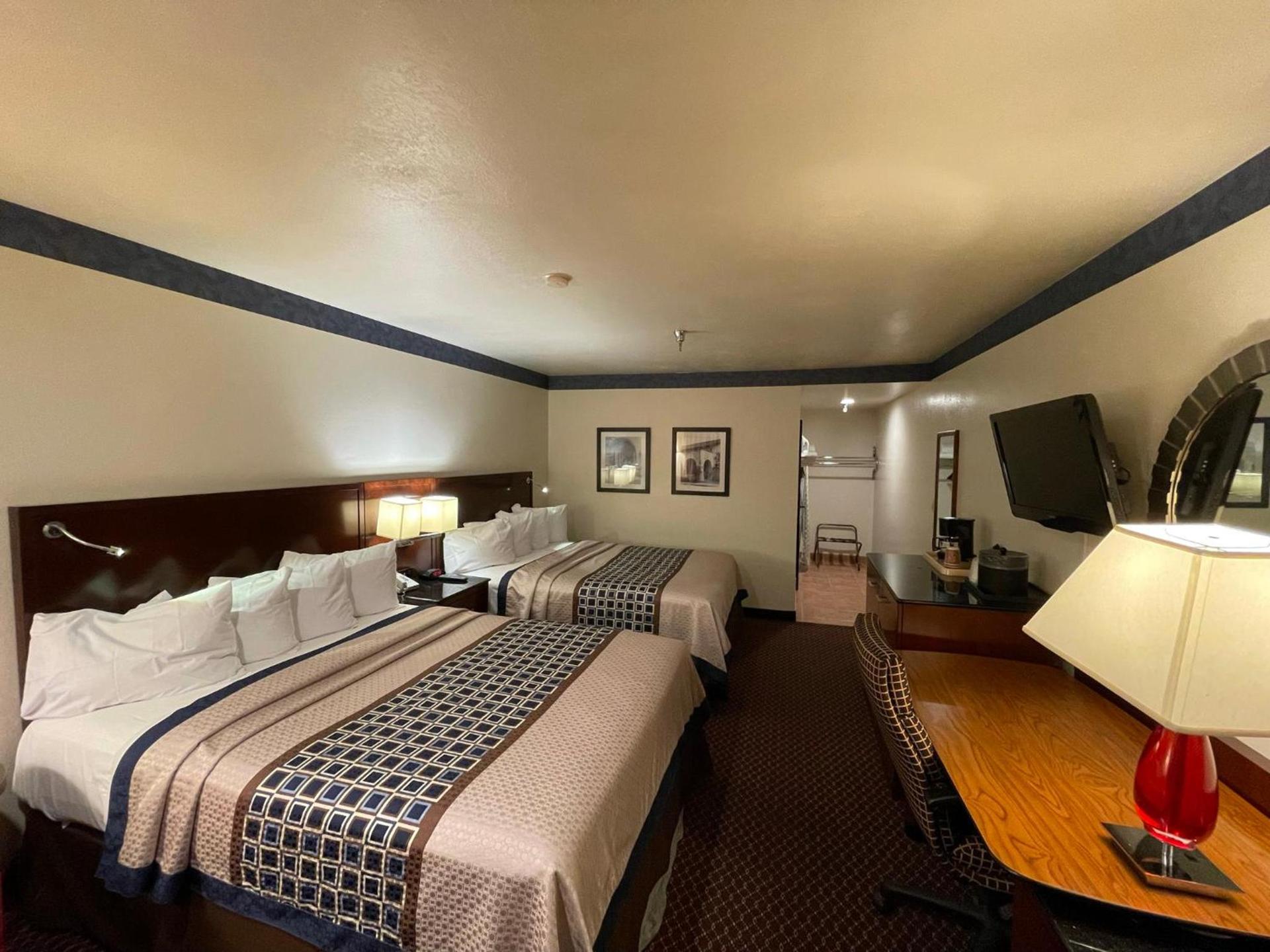 Oakridge Inn photo 27