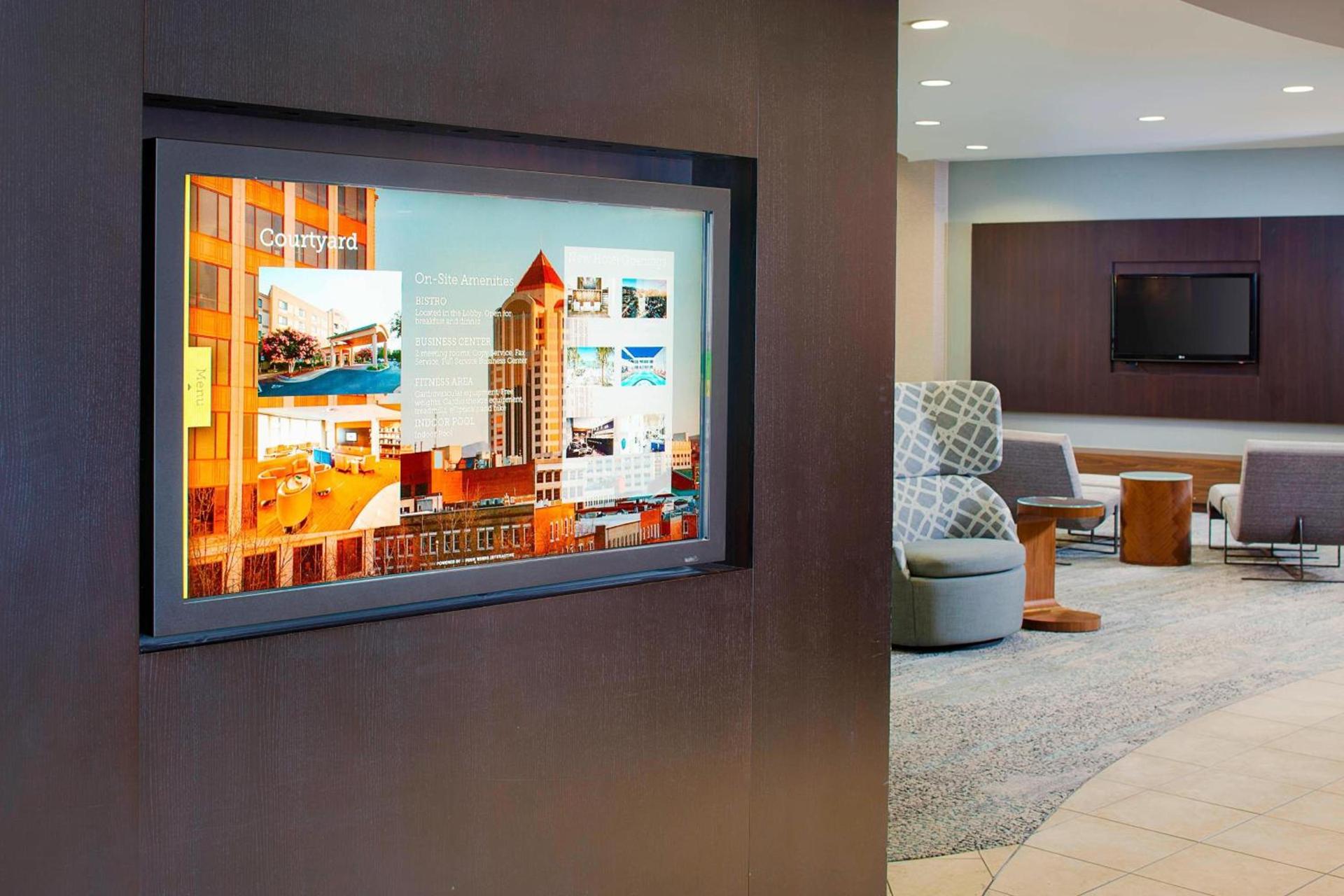 Courtyard by Marriott Roanoke Airport photo 10