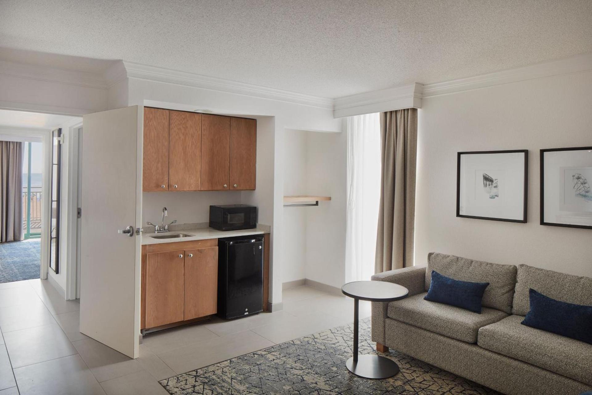 Sheraton Oceanfront Hotel photo 33
