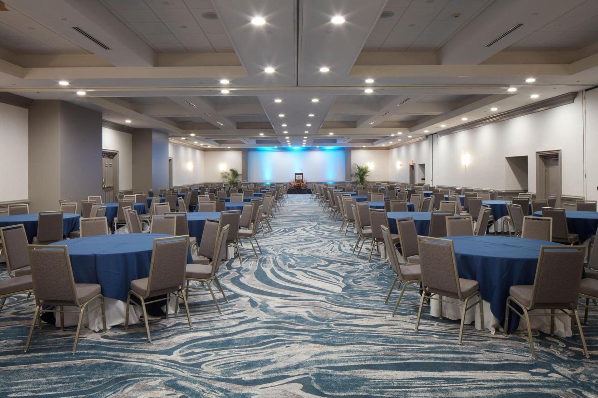 Sheraton Oceanfront Hotel photo 48
