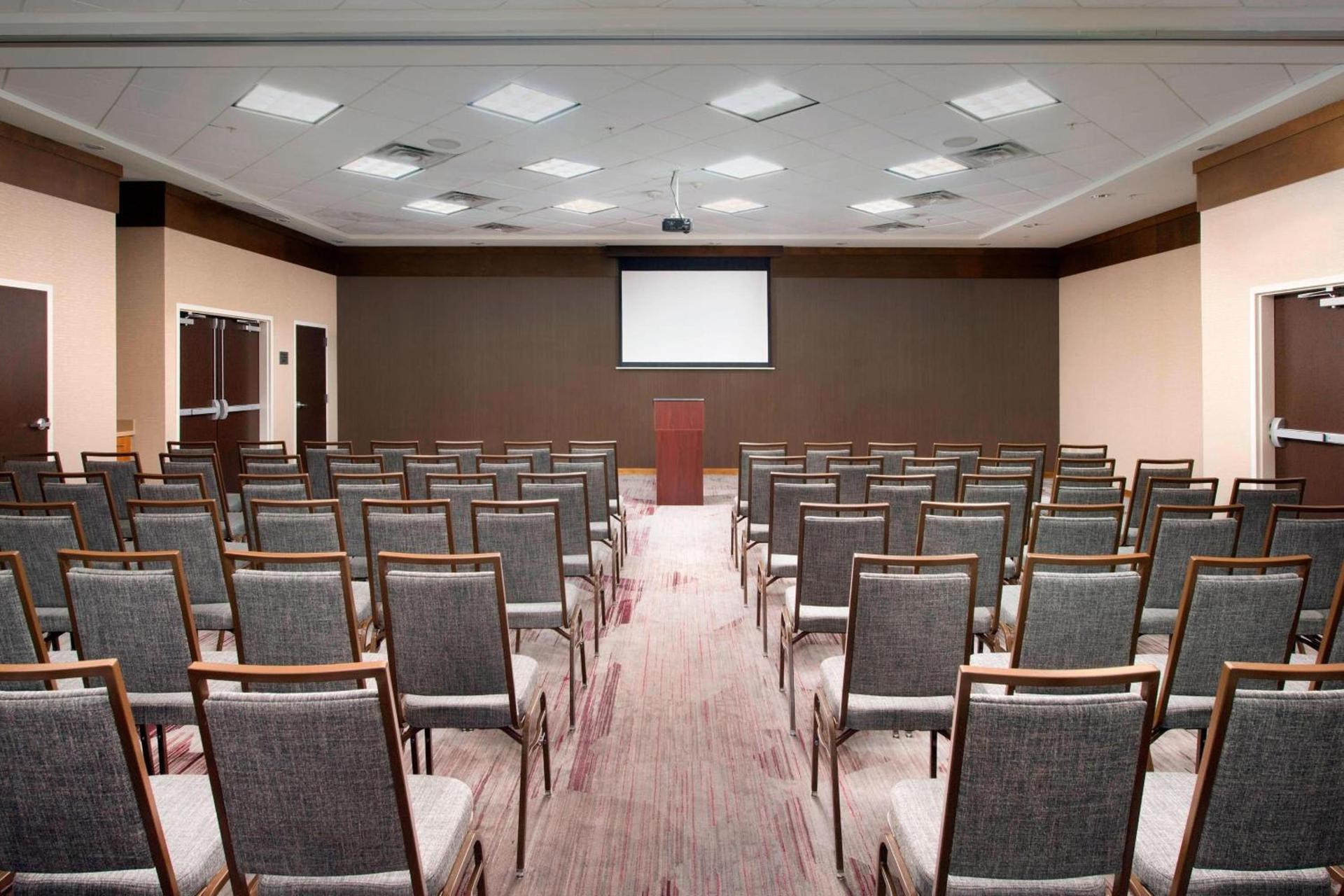Courtyard by Marriott Lufkin photo 32