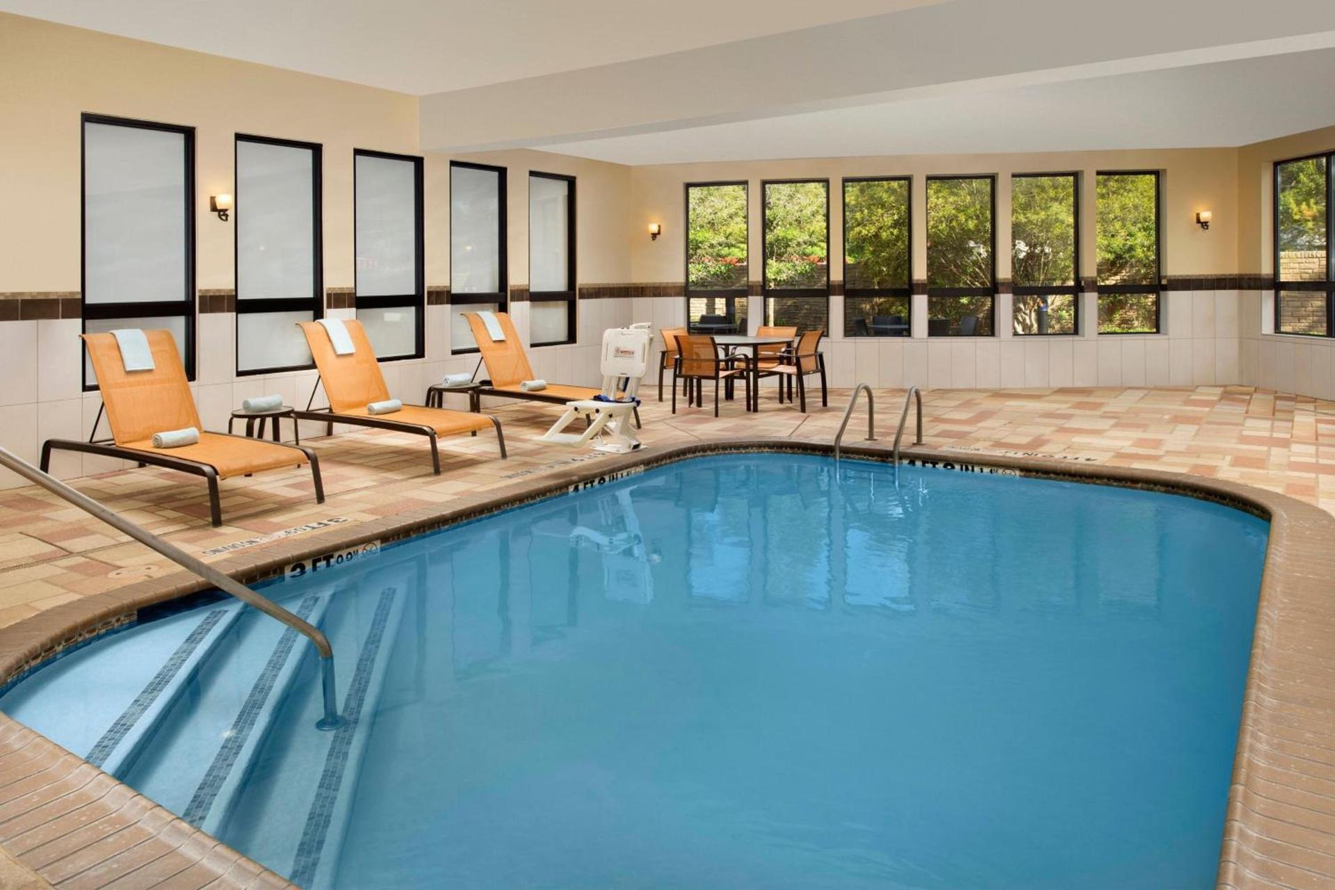Courtyard by Marriott Lufkin photo 29