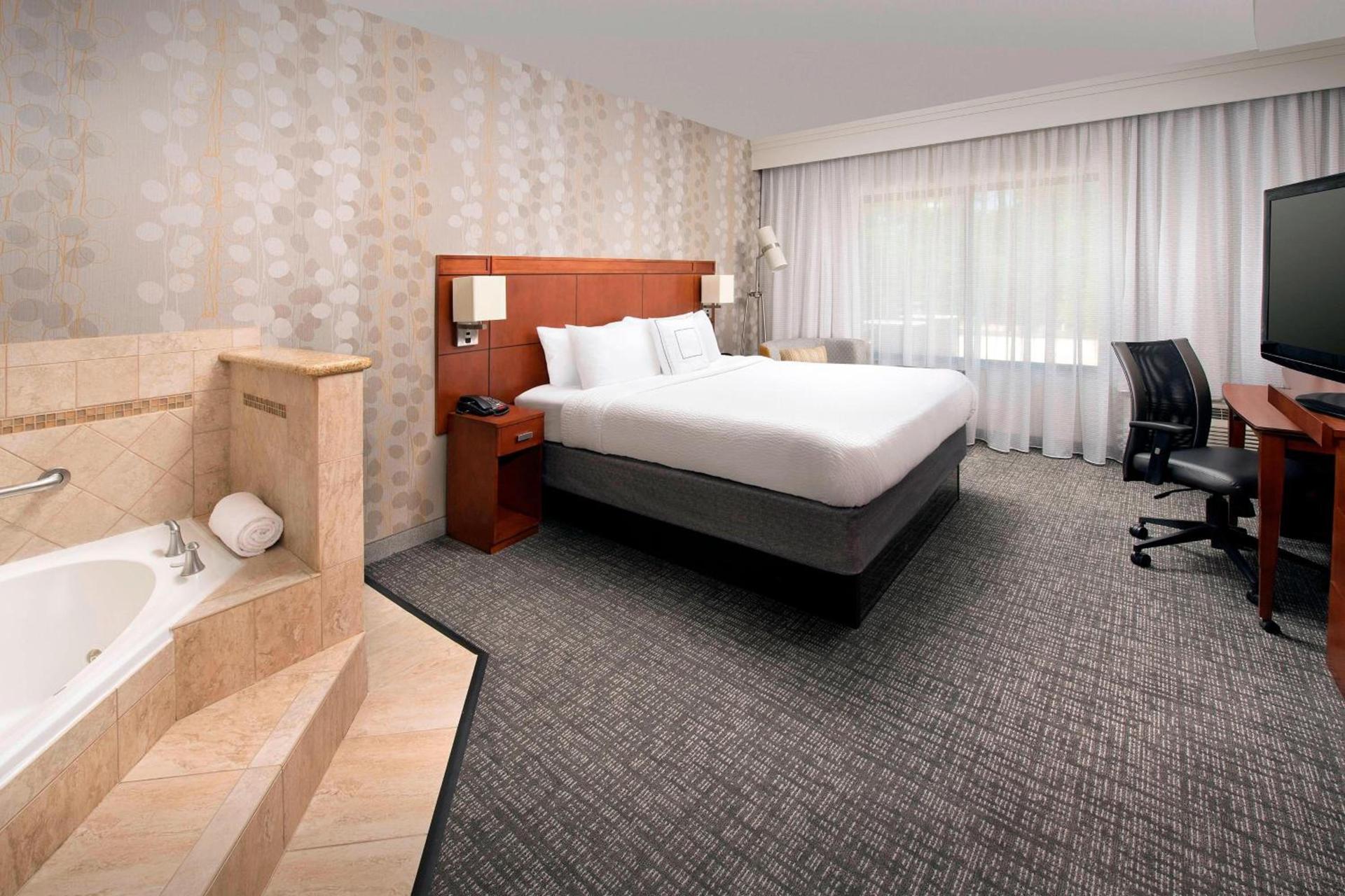 Courtyard by Marriott Lufkin photo 8