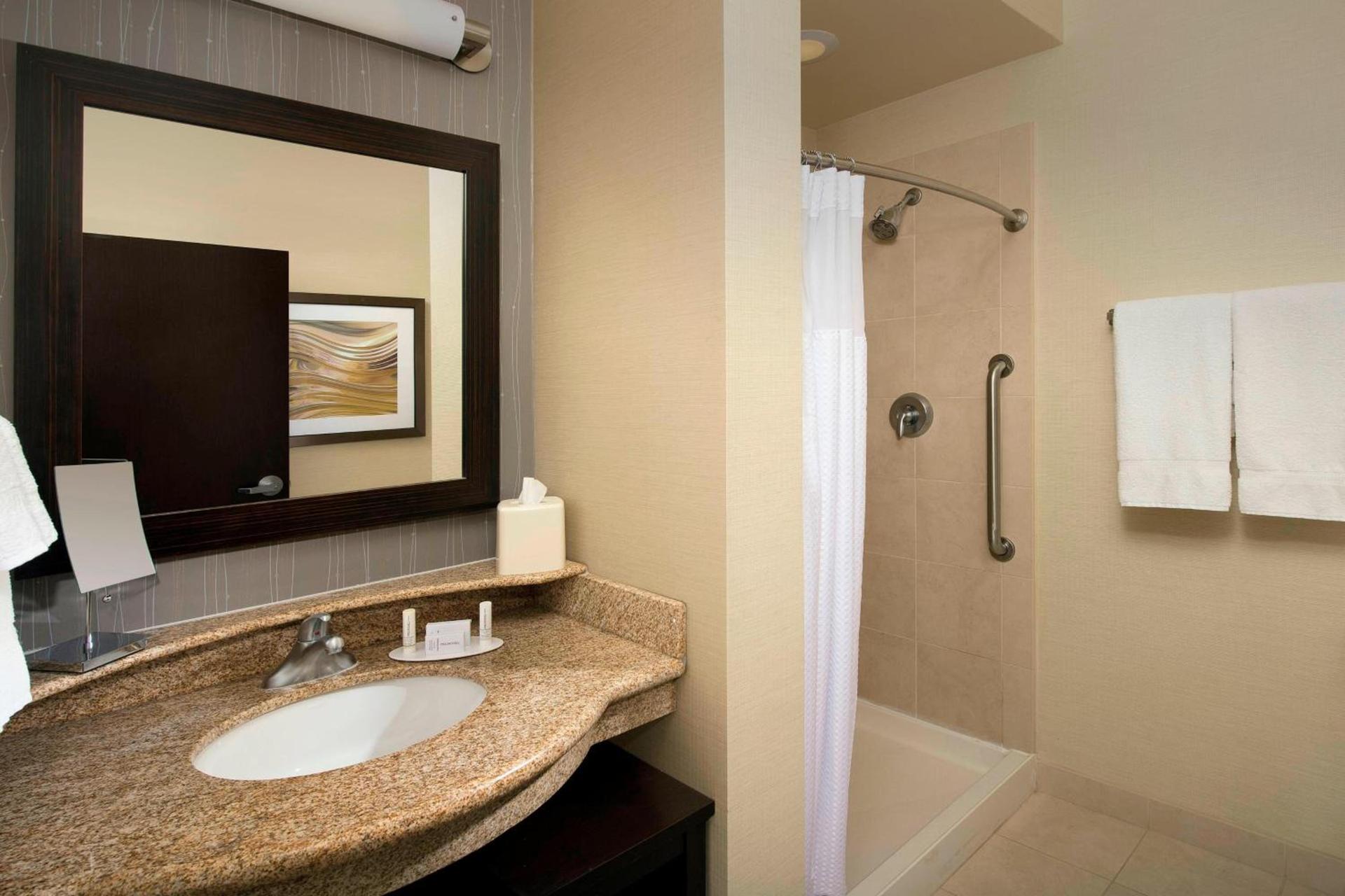 Courtyard by Marriott Lufkin photo 12