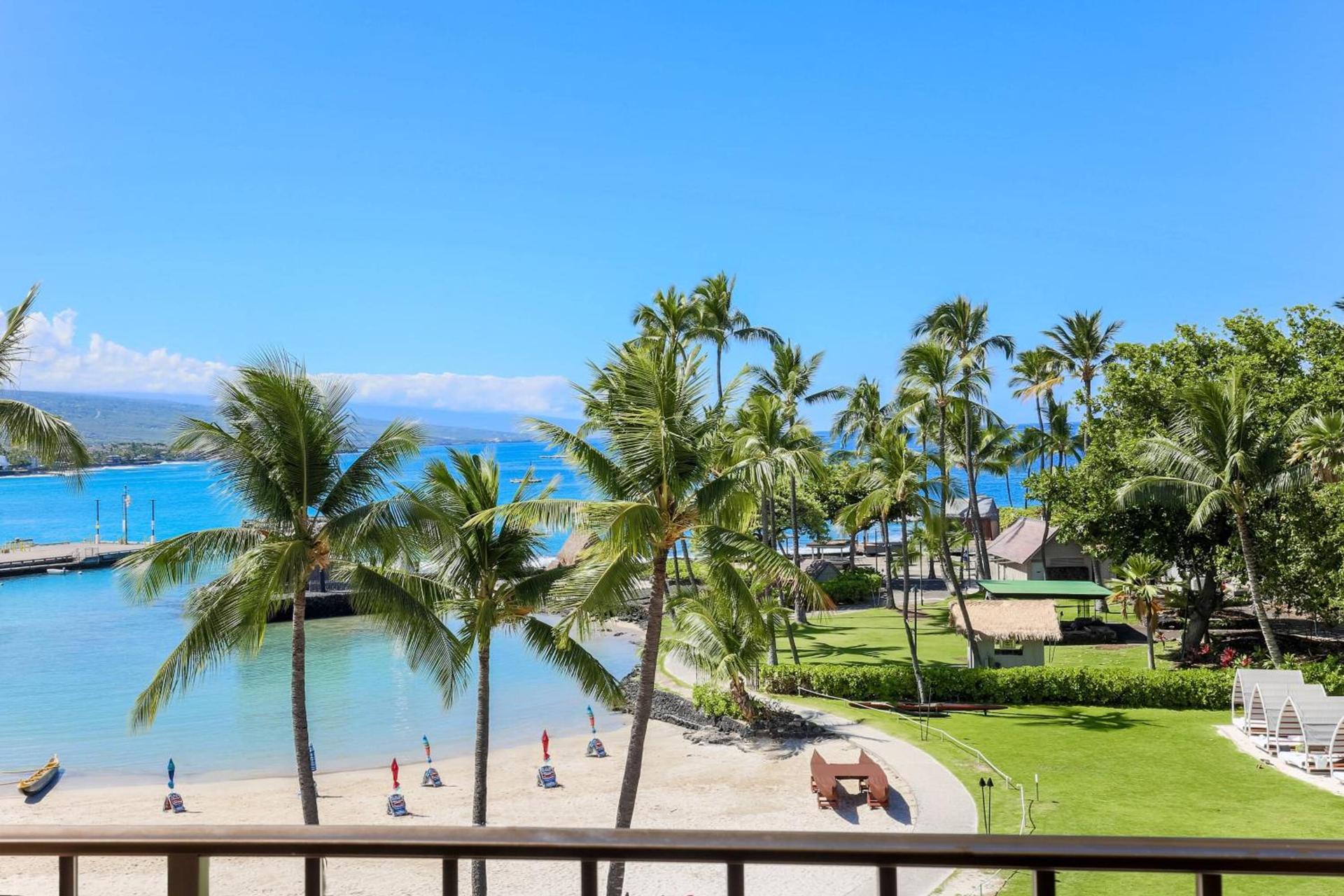 Courtyard by Marriott King Kamehameha's Kona Beach Hotel photo 18