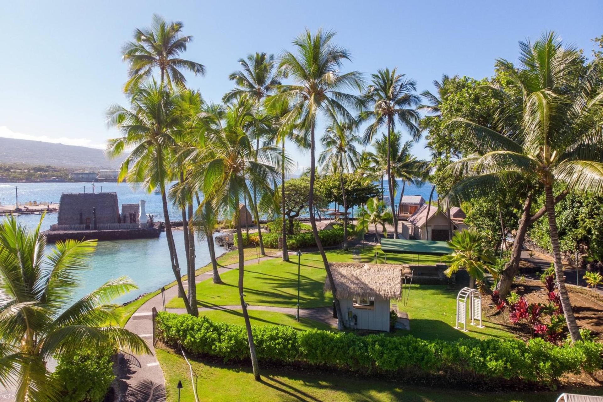 Courtyard by Marriott King Kamehameha's Kona Beach Hotel photo 29
