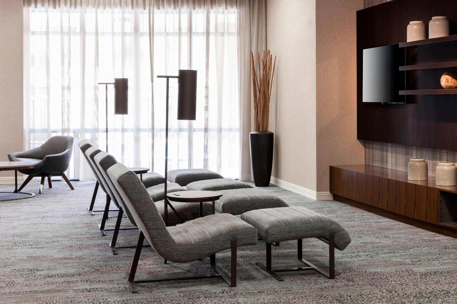 Courtyard by Marriott Miami at Dolphin Mall photo 30