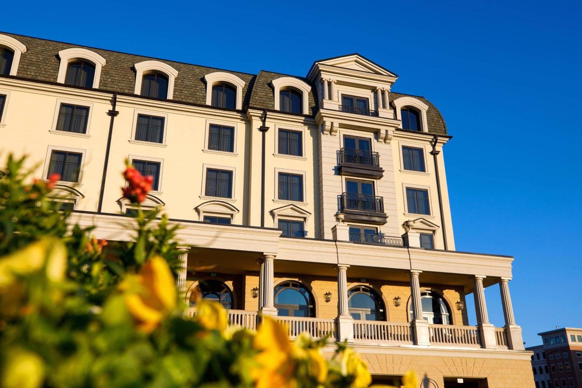 Hotel Carmichael, Autograph Collection photo 3