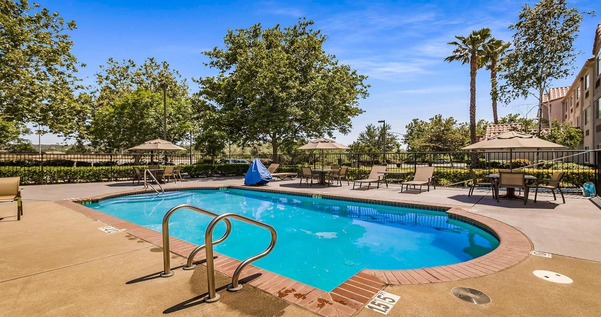 SureStay Plus Hotel by Best Western Rocklin photo 2