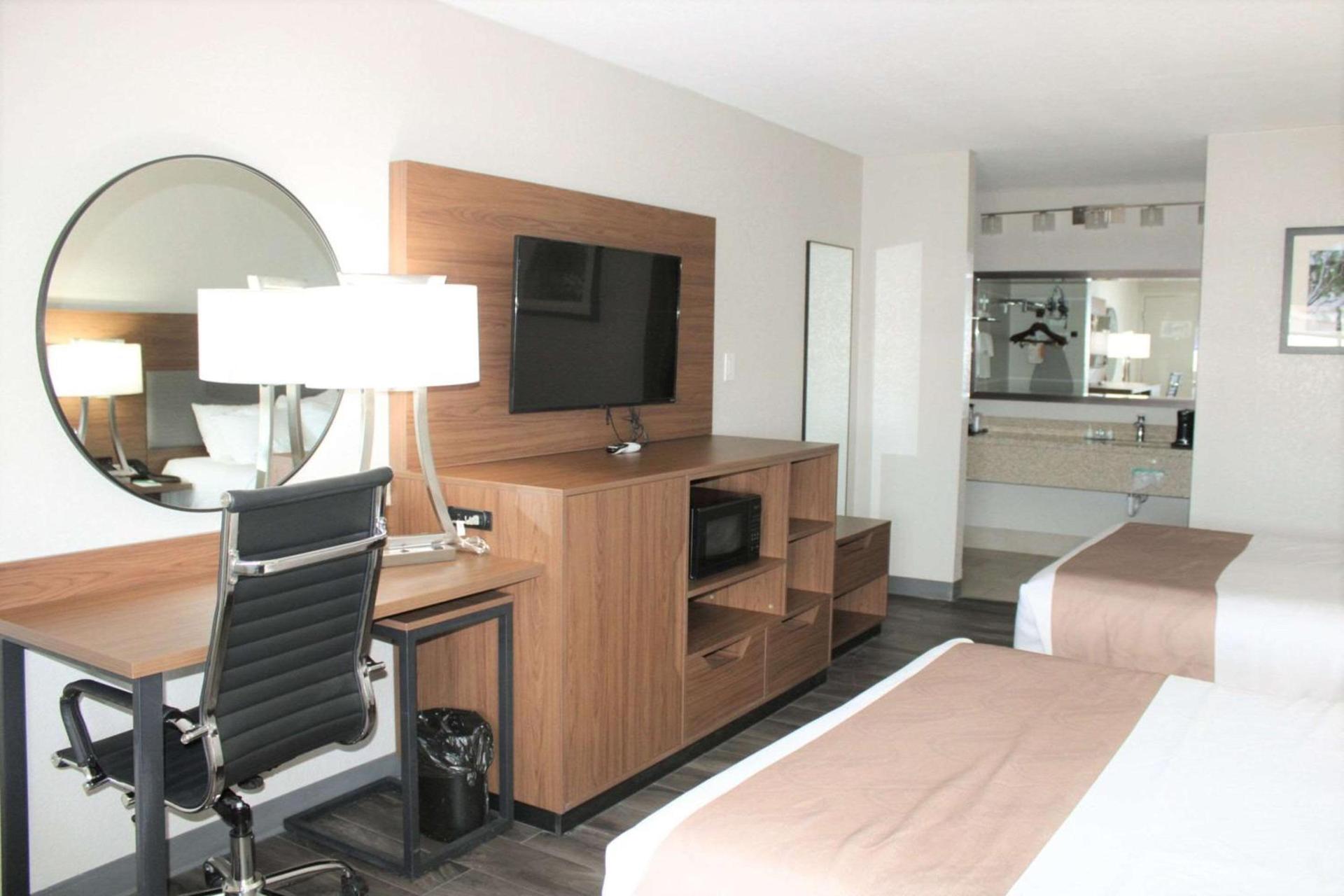 SureStay Plus by Best Western Alamogordo White Sands photo 5