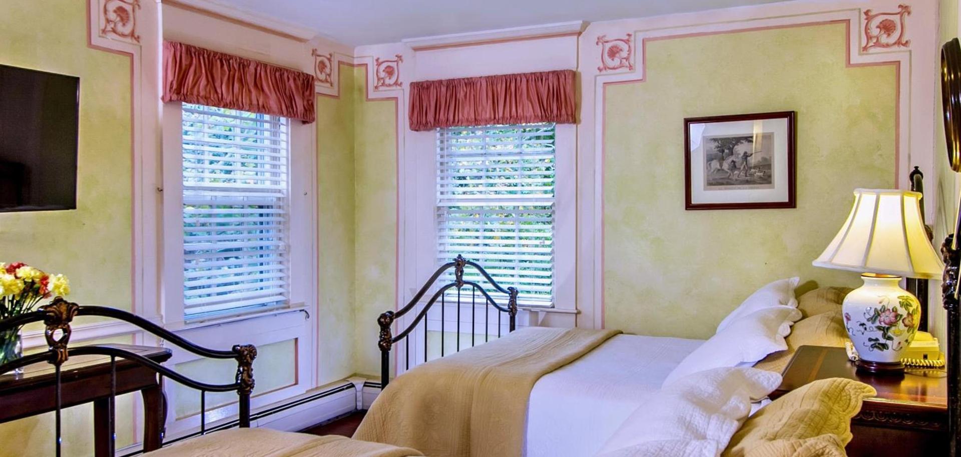 Queen Anne Inn photo 42