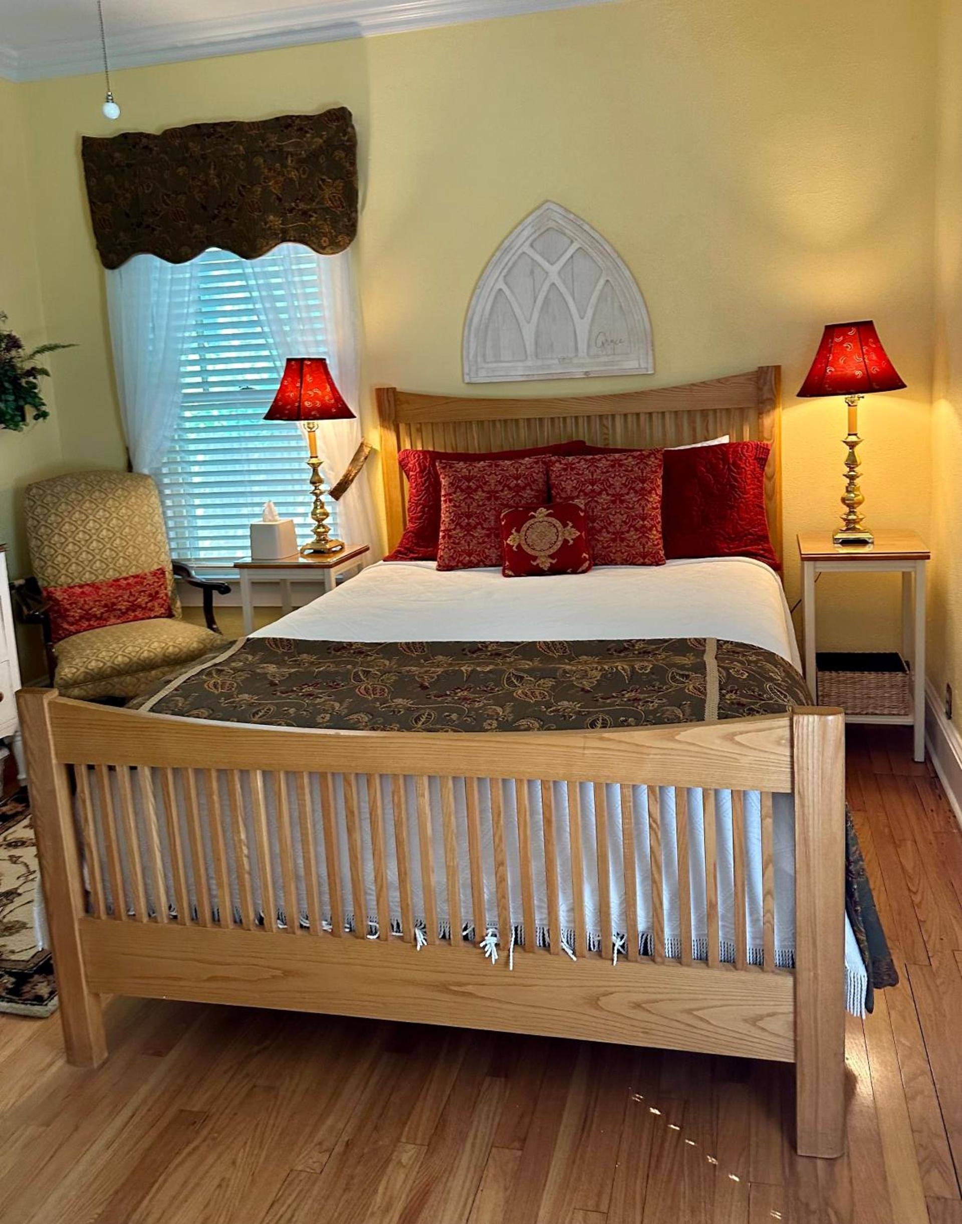 Red Rocker Inn photo 5