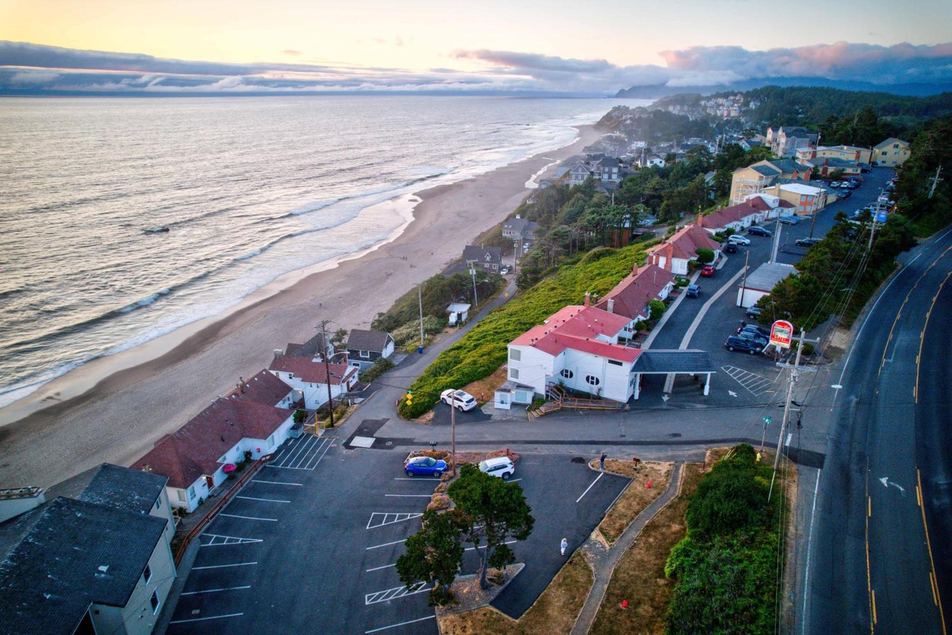 Ester Lee Oceanview Inn photo 1