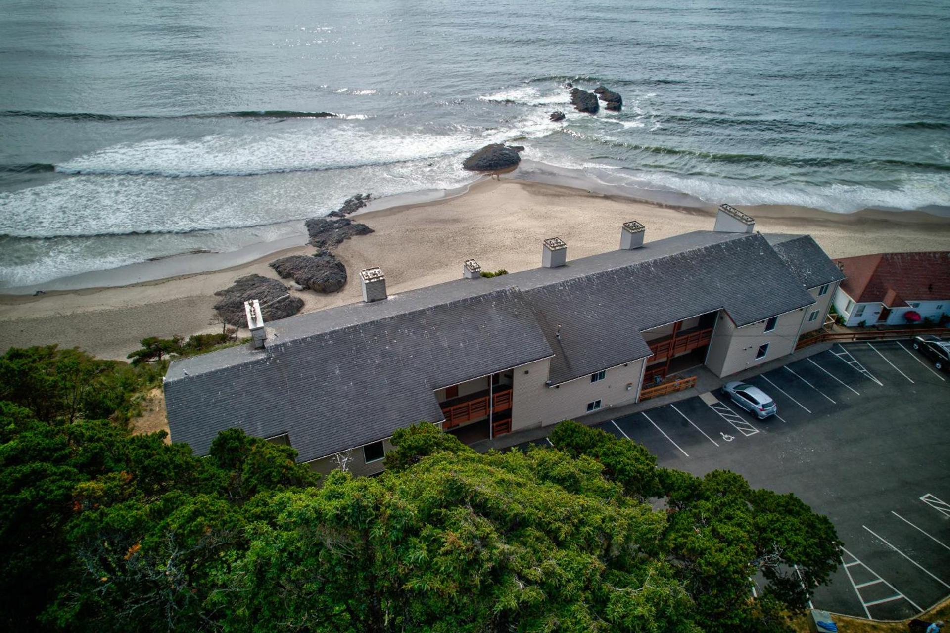 Ester Lee Oceanview Inn photo 5