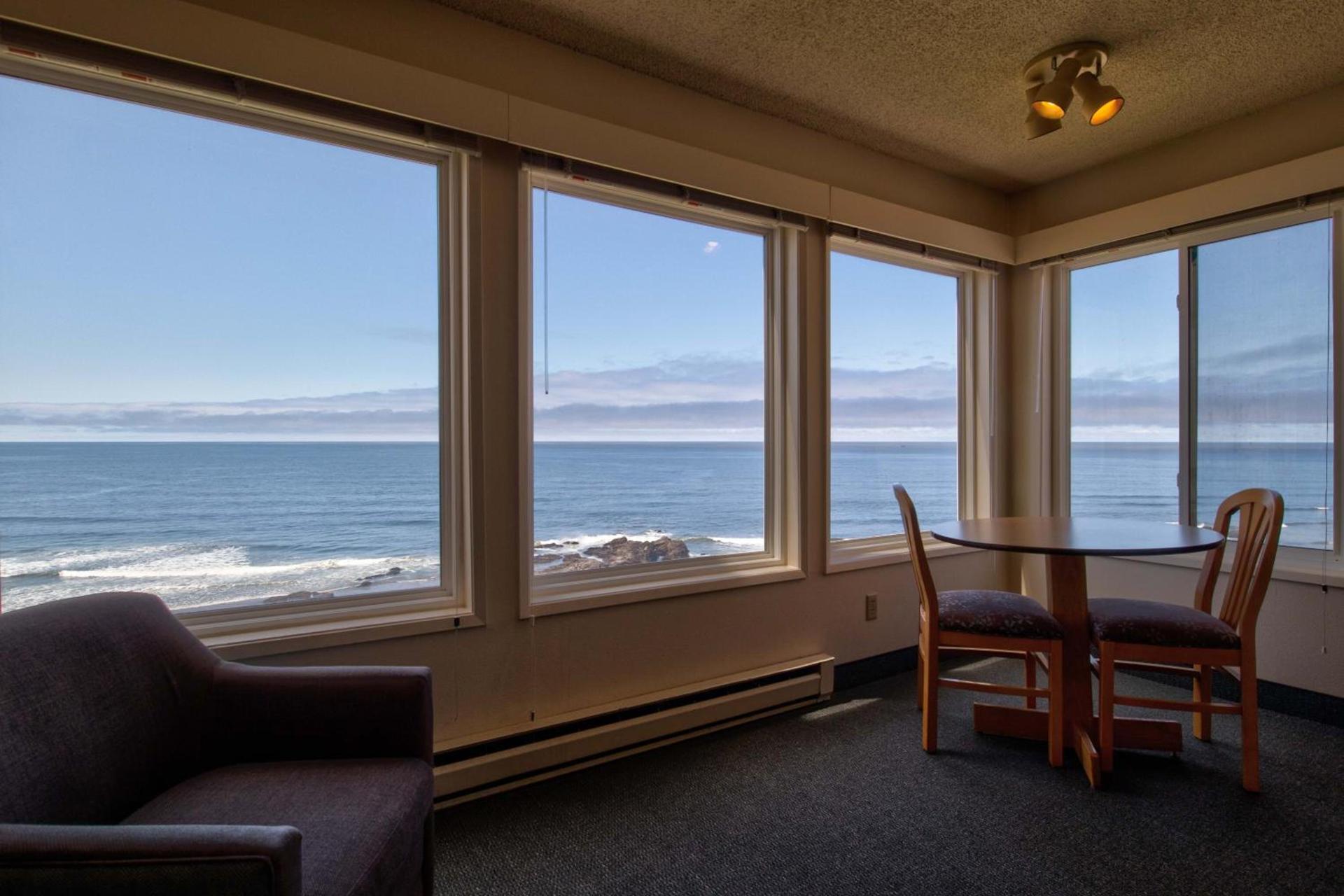 Ester Lee Oceanview Inn photo 44