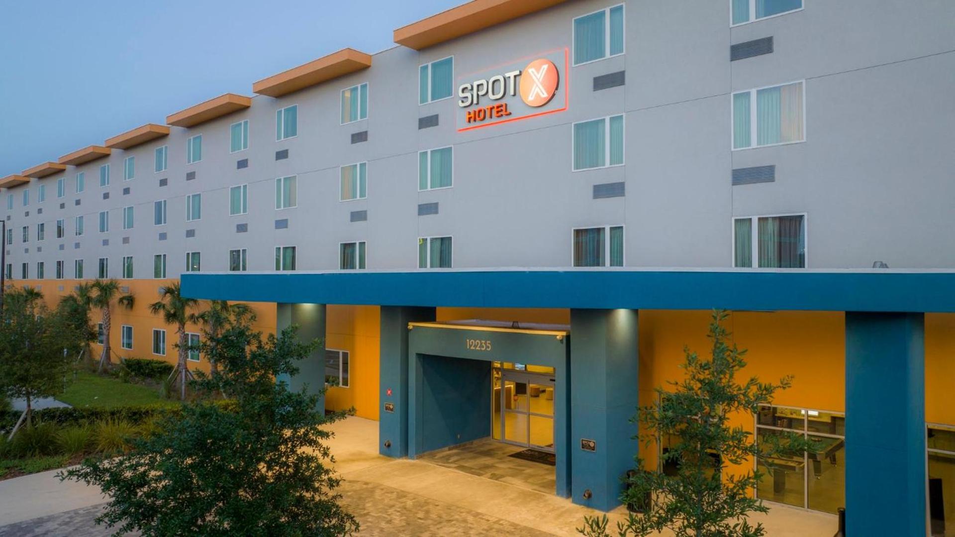 SPOT X Hotel Orlando Intl Dr by The Red Collection photo 55
