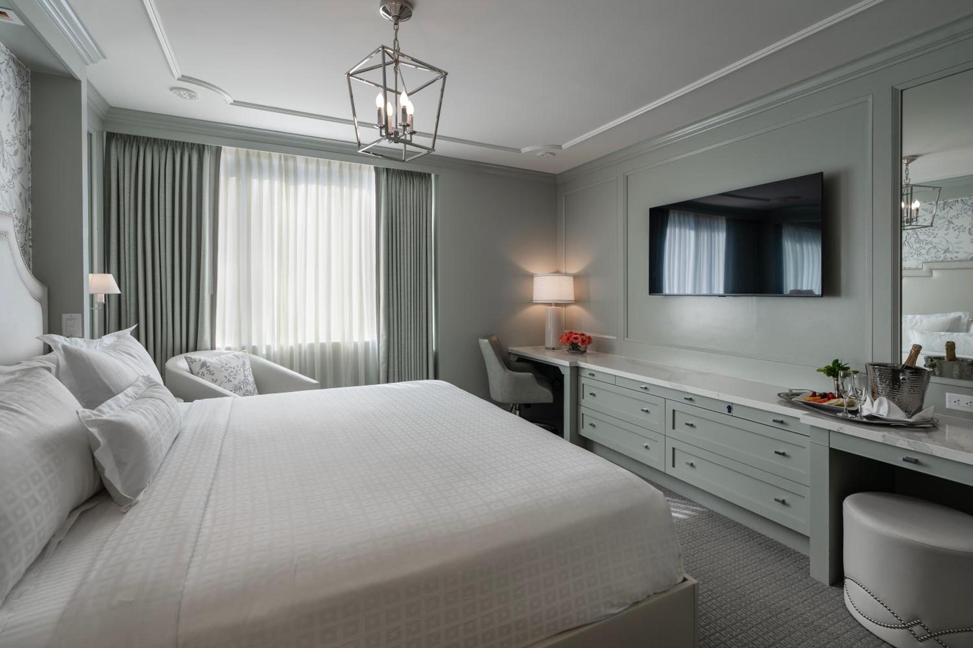 Hotel Monteleone photo 2