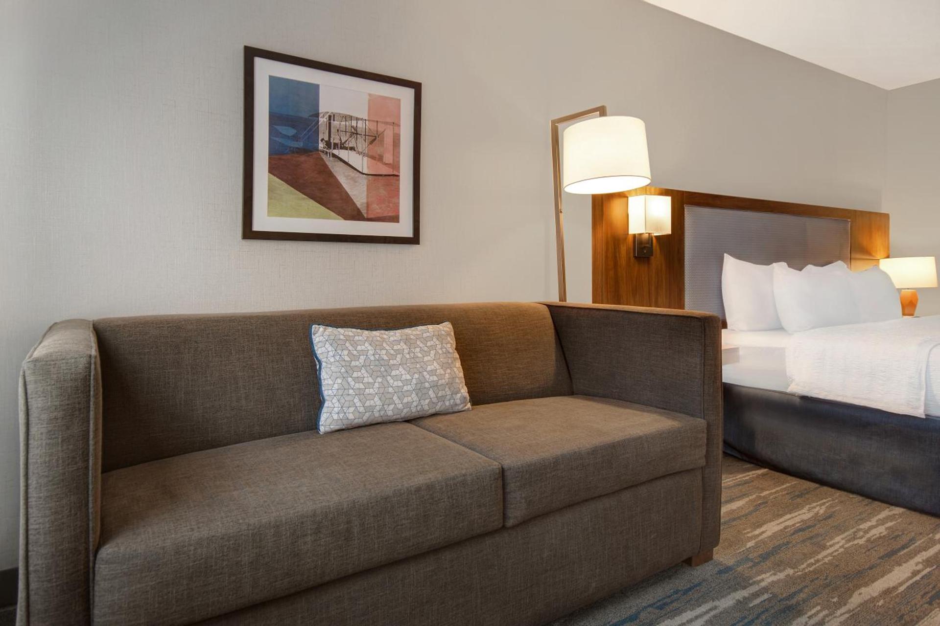 Hampton Inn & Suites Dayton-Vandalia photo 9