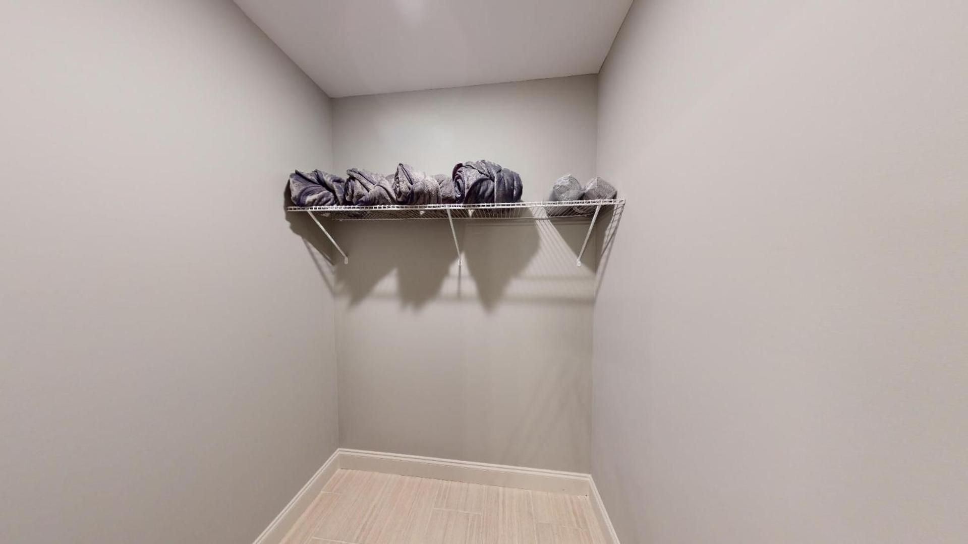 Viewpoint Condominiums photo 87