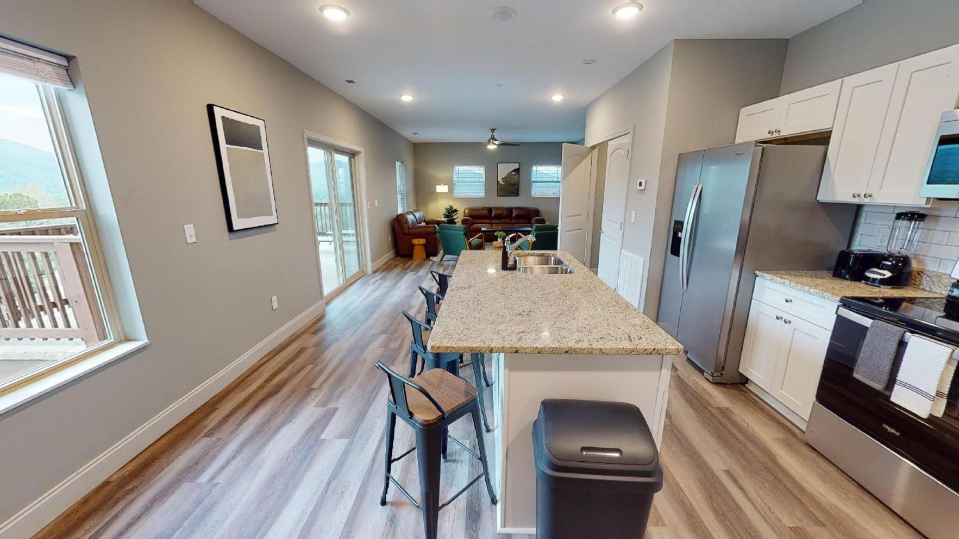 Viewpoint Condominiums photo 8