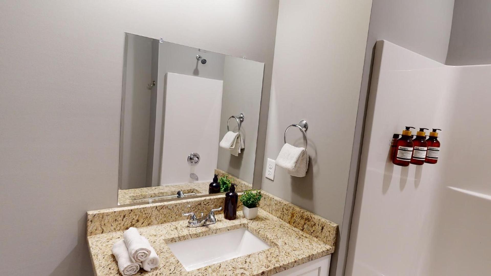 Viewpoint Condominiums photo 55
