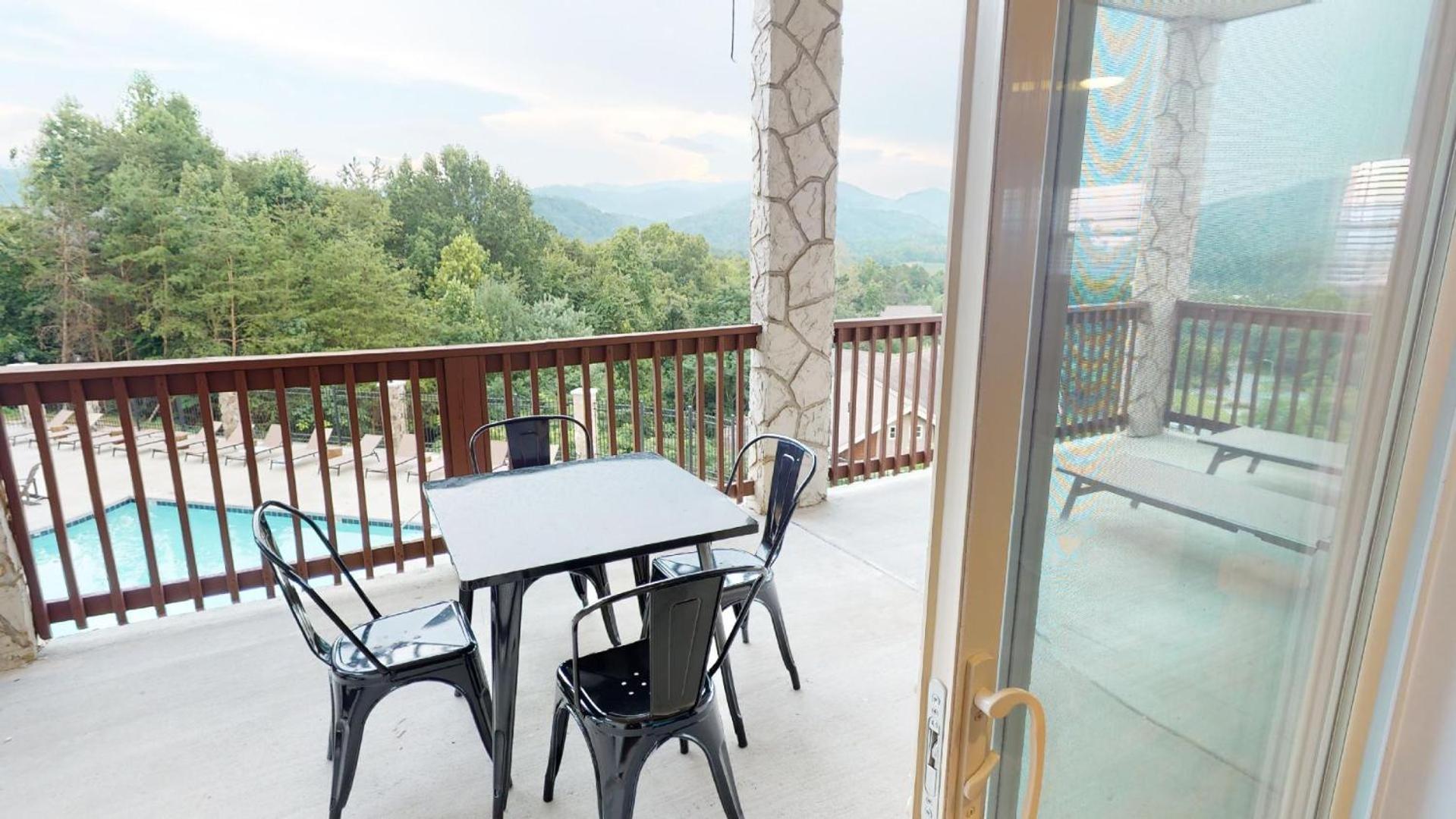 Viewpoint Condominiums photo 57