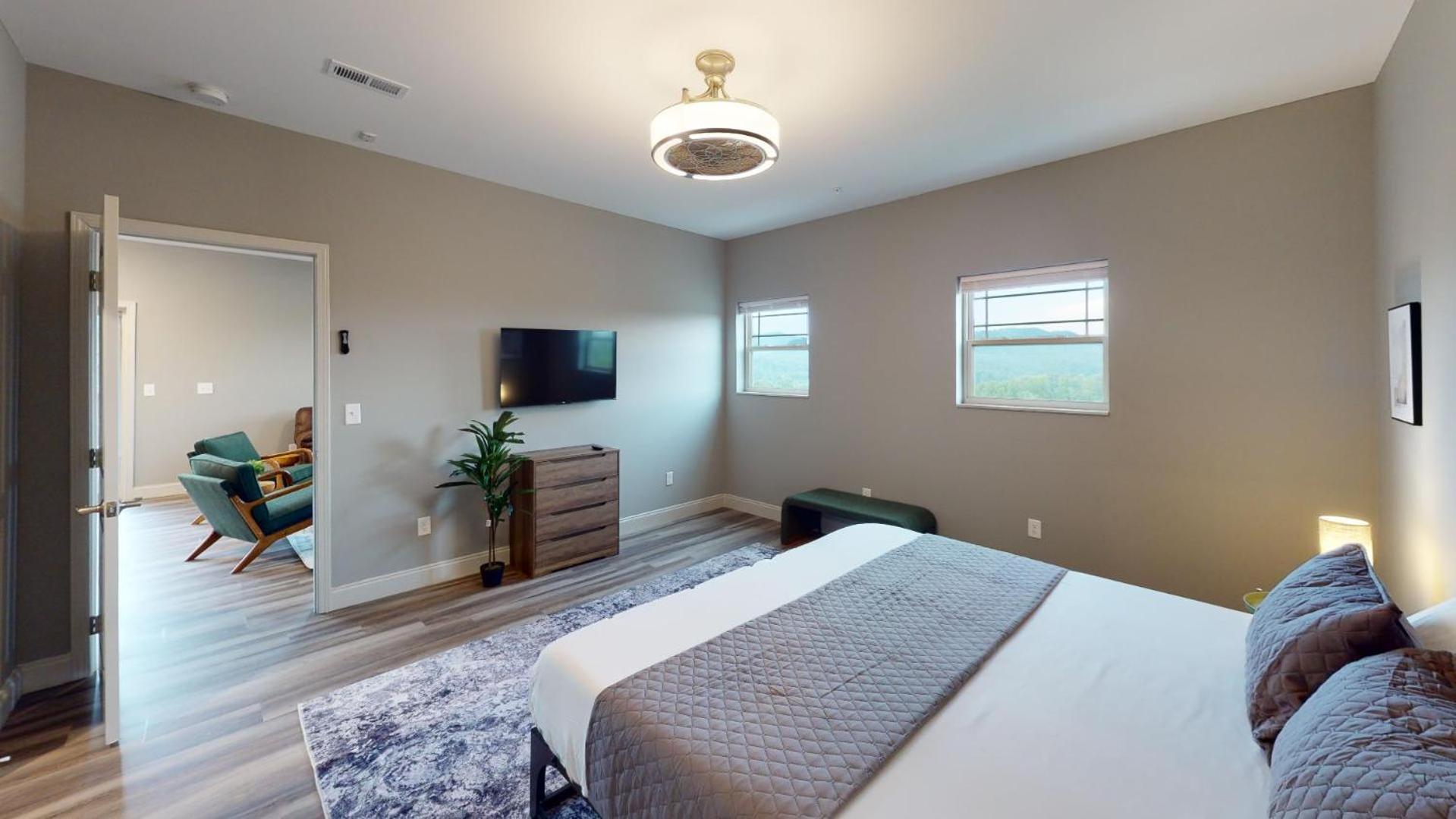 Viewpoint Condominiums photo 27