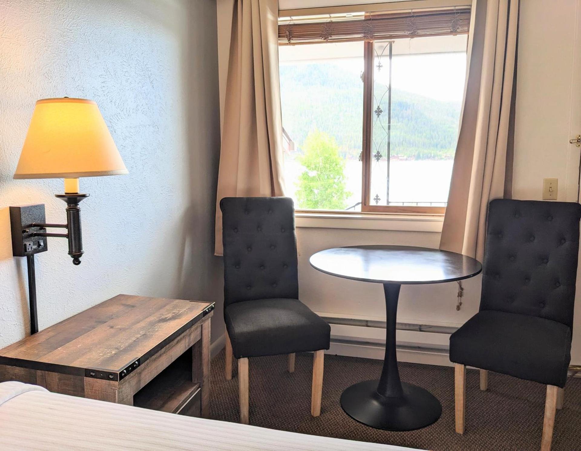 Western Riviera Lakeside Lodging photo 31