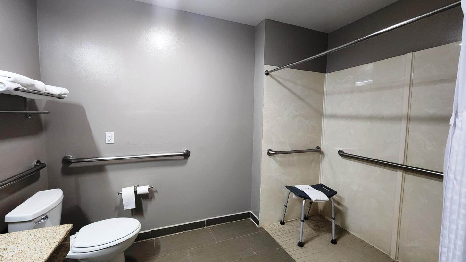 Motel 6-Ennis, TX photo 41